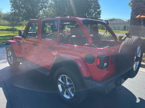 Used 2020 Jeep Wrangler Unlimited Sahara AWD/4WD image 7