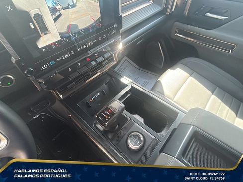Certified 2025 GMC Hummer EV 2X w/ LPO, Sport Package AWD/4WD image 23
