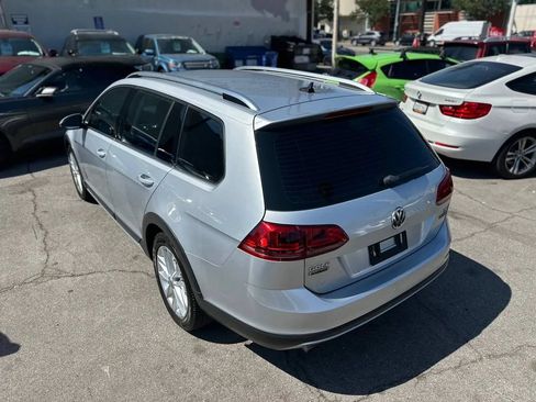 Used 2017 Volkswagen Golf Alltrack SEL AWD/4WD image 17