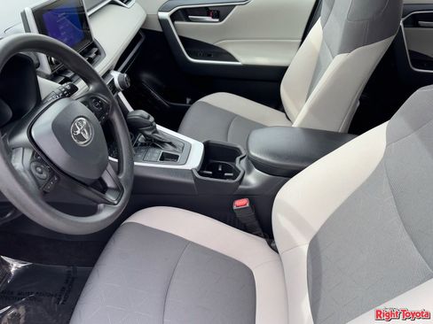 Certified 2025 Toyota RAV4 XLE image 20