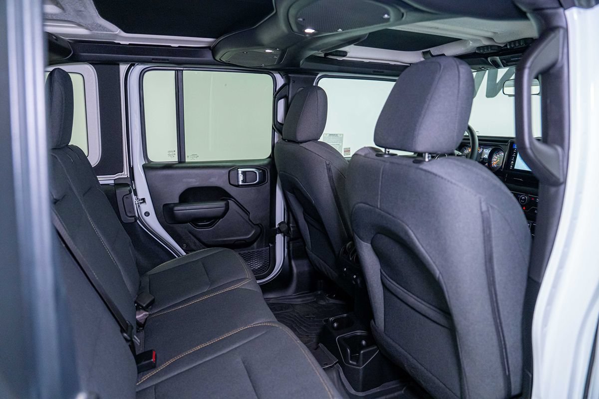 Used 2024 Jeep Wrangler Unlimited Sport AWD/4WD image 20