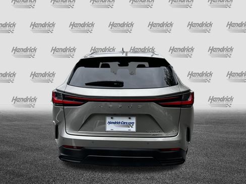 Used 2023 Lexus NX 350 AWD image 8