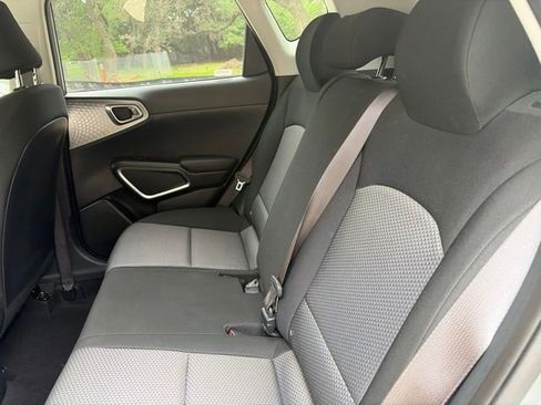 Used 2024 Kia Soul LX w/ Option Group 015 FWD image 6