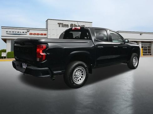 Used 2023 Chevrolet Colorado W/T RWD image 5