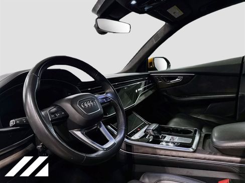 Used 2019 Audi Q8 Prestige w/ Luxury Package AWD/4WD image 9