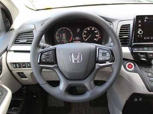 New 2026 Honda Odyssey EX-L image 32