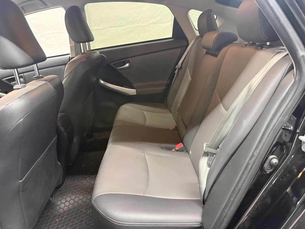 Used 2015 Toyota Prius Four FWD image 5