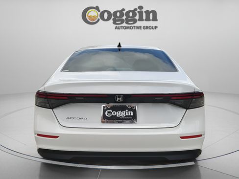 Certified 2026 Honda Accord SE image 5