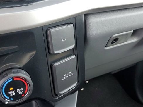 New 2026 Ford F250 XLT w/ XLT Premium Package image 36