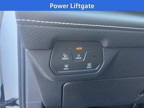 New 2026 Volkswagen Atlas SE FWD image 9