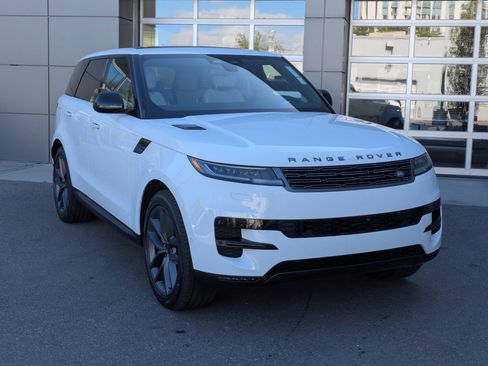 New 2026 Land Rover Range Rover Sport SE AWD/4WD image 3