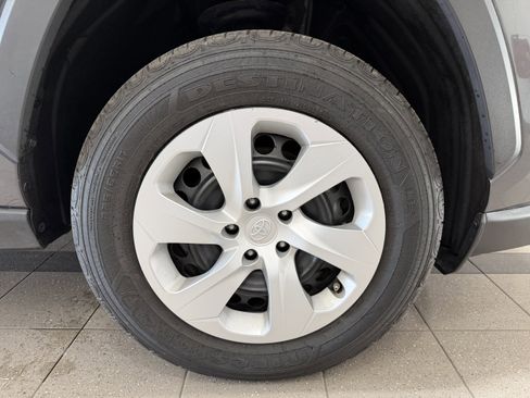 Used 2025 Toyota RAV4 LE image 2