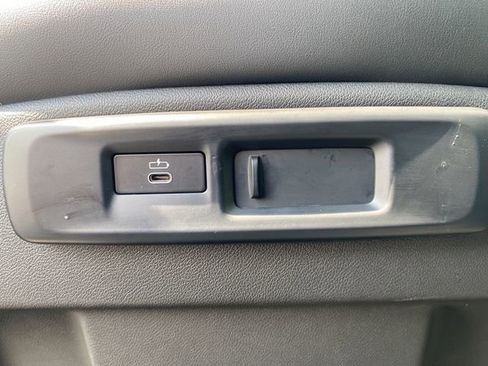 Used 2023 BMW X5 xDrive45e w/ Climate Comfort Package image 74