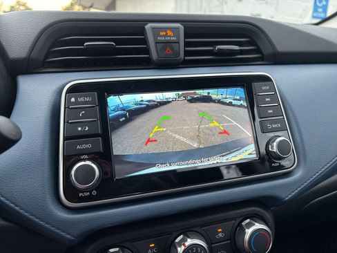 Used 2025 Nissan Versa SV image 24