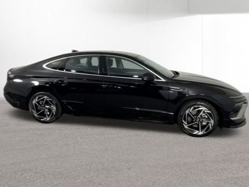 New 2026 Hyundai Sonata SEL image 2