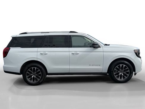 Certified 2025 Ford Expedition Platinum AWD/4WD image 6