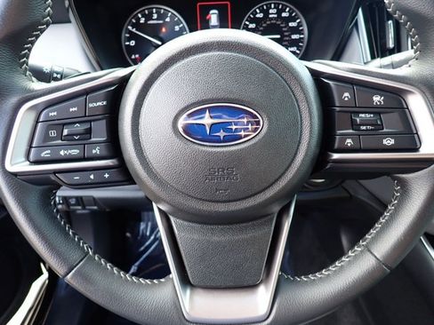 Used 2025 Subaru Outback Premium AWD/4WD image 17