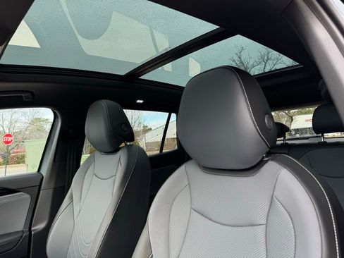 New 2026 Volkswagen Tiguan SE R-Line image 24