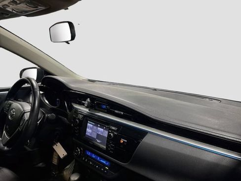 Used 2014 Toyota Corolla S FWD image 19