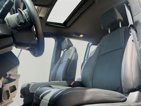 Used 2025 Honda Odyssey Sport-L image 23