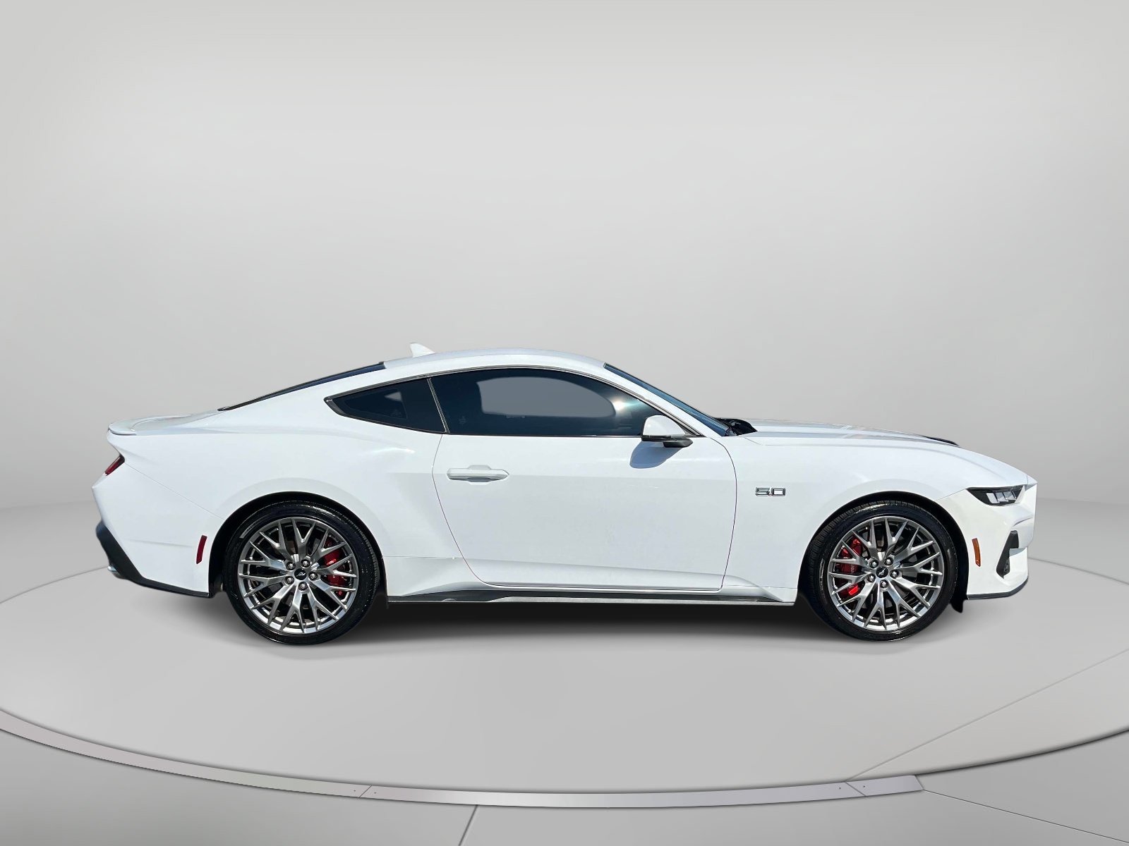 Used 2024 Ford Mustang GT Premium RWD image 2