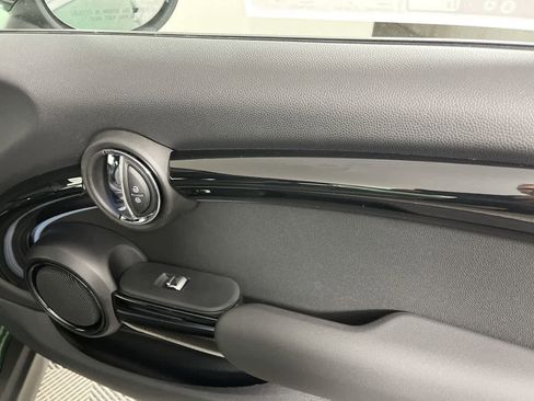 Used 2023 MINI Cooper Cooper image 17
