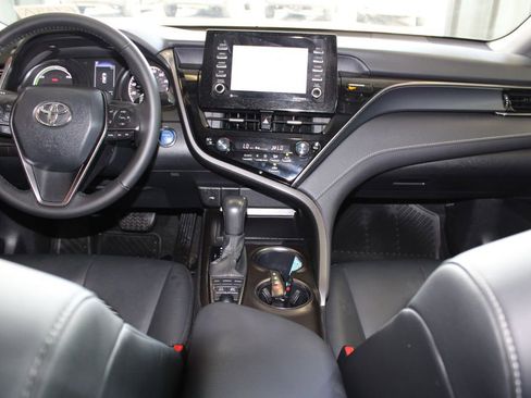 Used 2024 Toyota Camry SE FWD image 42