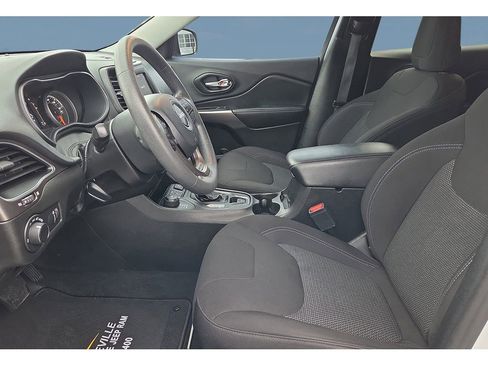 Used 2021 Jeep Cherokee Latitude image 15