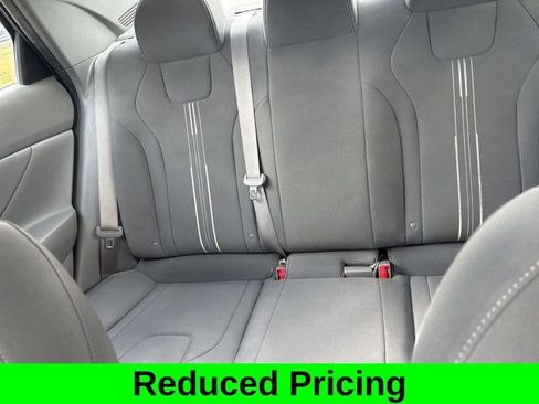 Used 2023 Hyundai Elantra SEL image 29