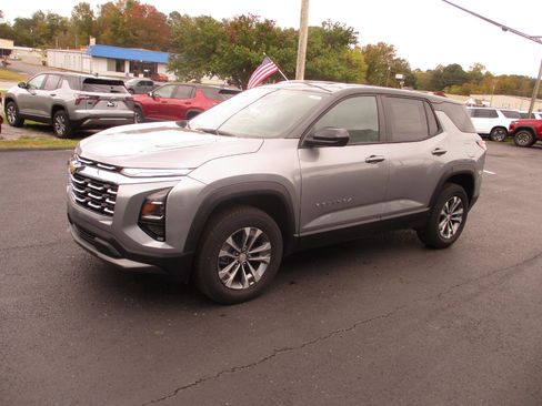 New 2026 Chevrolet Equinox LT w/ Convenience Package II image 7