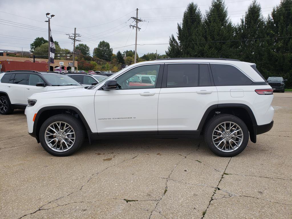 New 2027 Jeep Grand Cherokee Limited AWD/4WD image 7