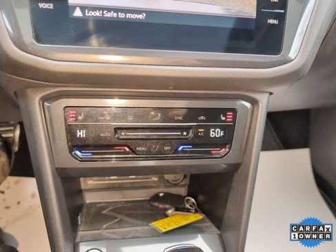 Used 2023 Volkswagen Tiguan SEL R-Line image 21