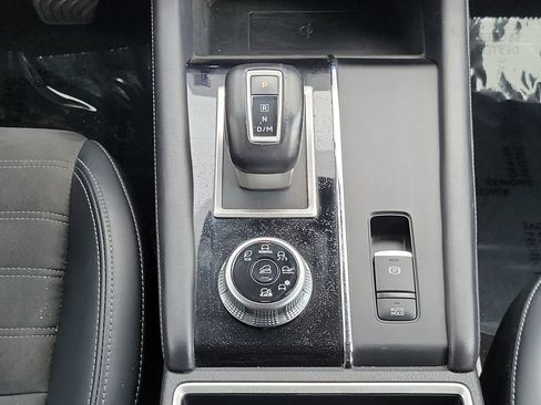 Used 2024 Mitsubishi Outlander SE Black Edition AWD/4WD image 25