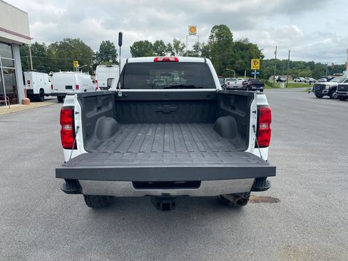 Used 2019 Chevrolet Silverado 2500 W/T AWD/4WD image 26