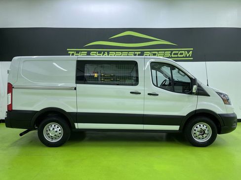 Used 2022 Ford Transit 250 Low Roof AWD image 11