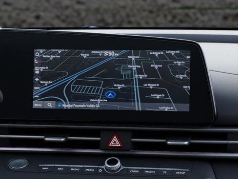 New 2025 Hyundai Elantra SEL image 13