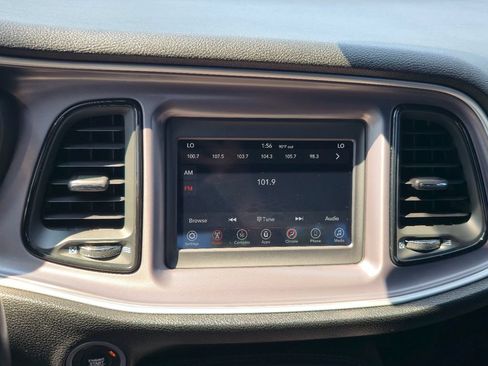 Used 2019 Dodge Challenger SXT RWD image 15