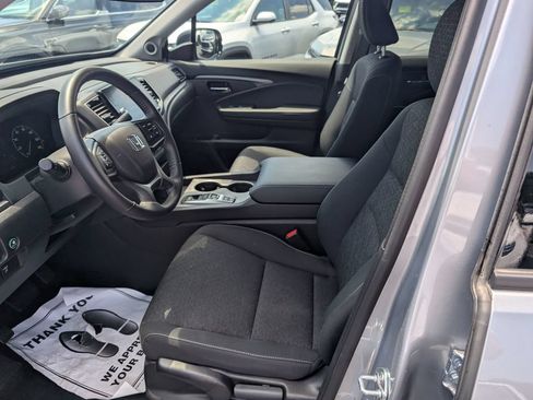 Used 2024 Honda Ridgeline Sport image 14
