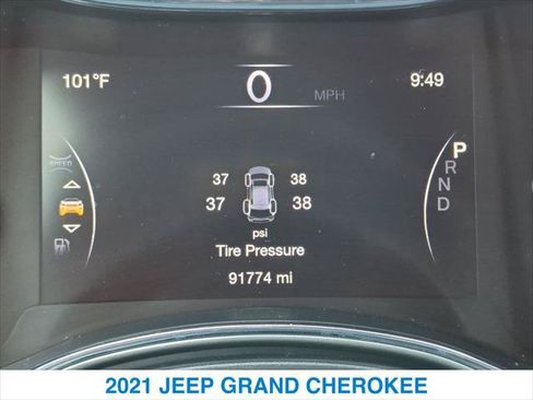 Used 2021 Jeep Grand Cherokee Laredo AWD/4WD image 16