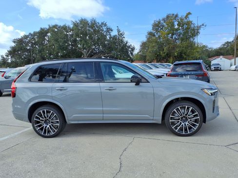 New 2026 Volvo XC90 B6 Ultra w/ Protection Package Premier AWD/4WD image 8