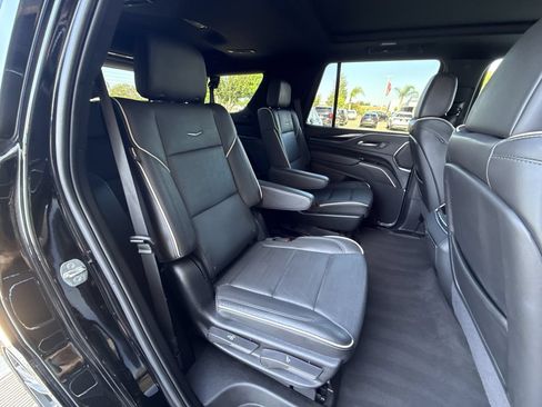 Used 2024 Cadillac Escalade Sport AWD/4WD image 27
