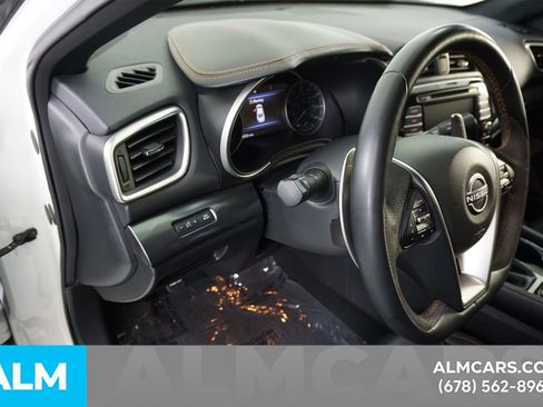 Used 2023 Nissan Maxima SR w/ Sport Mat Group FWD image 34