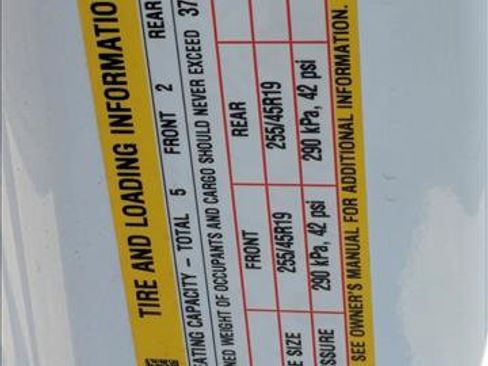 Used 2025 Tesla Model Y Long Range image 15