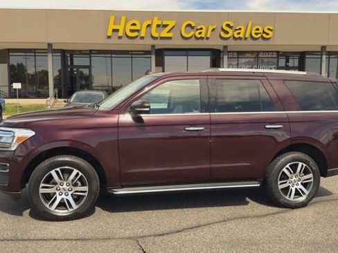 Used 2023 Ford Expedition Limited AWD/4WD image 5