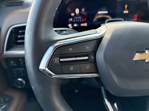 Used 2025 Chevrolet Tahoe High Country image 10