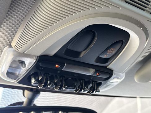 Used 2018 MINI Cooper Clubman ALL4 image 24