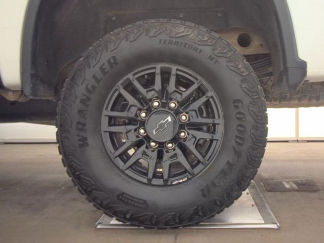 Used 2026 Chevrolet Silverado 2500 ZR2 AWD/4WD image 21