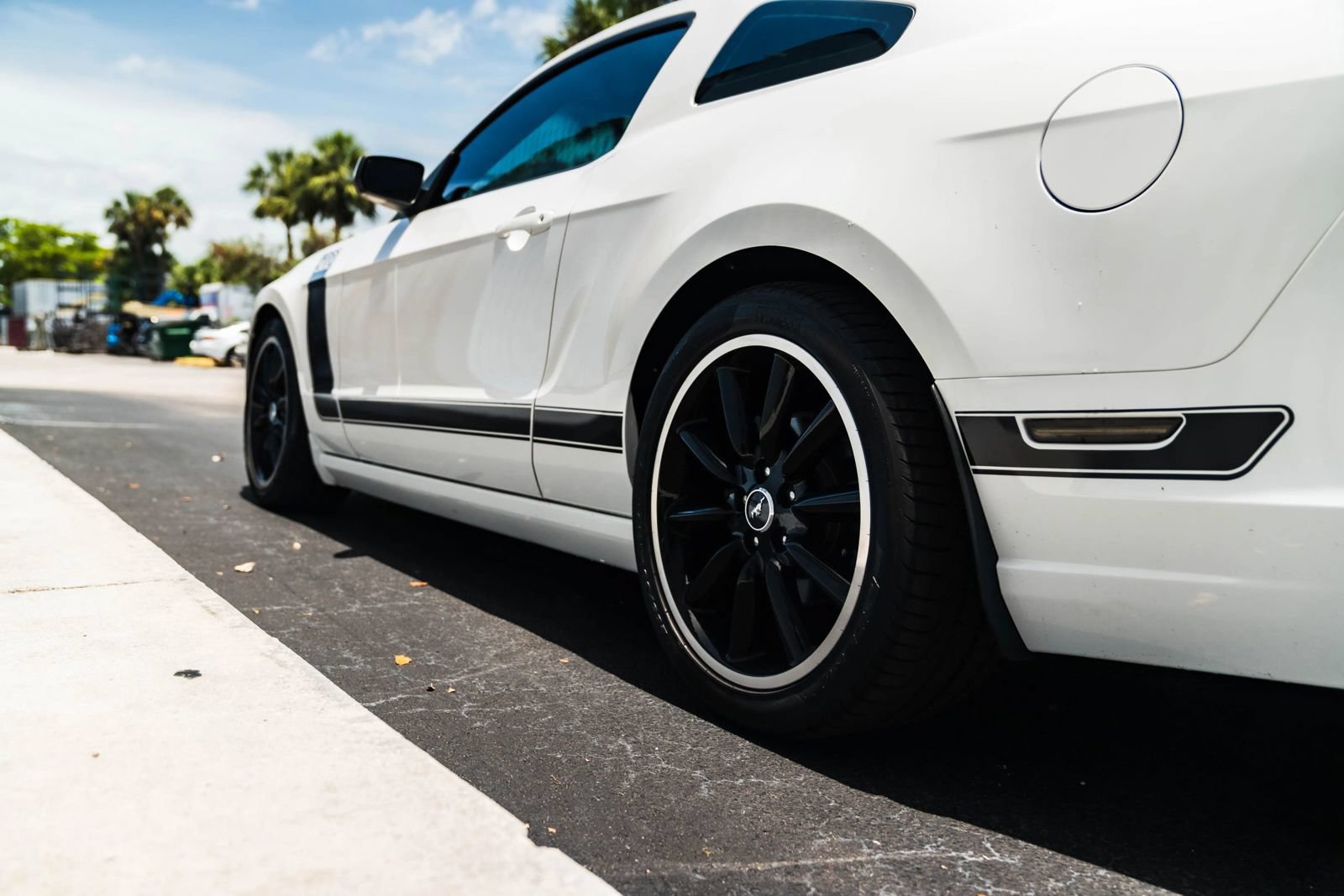 Used 2013 Ford Mustang Boss 302 w/ Boss 302 Accessory Pkg RWD image 11