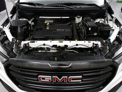 Used 2022 GMC Terrain SLE w/ Driver Convenience Package image 29