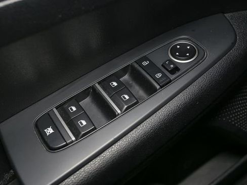 Used 2020 Kia Forte LXS FWD image 30